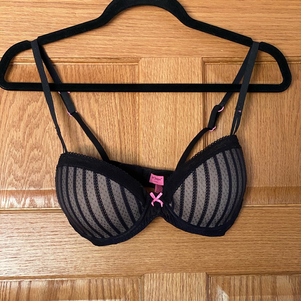 Betsy Johnson bra 34b